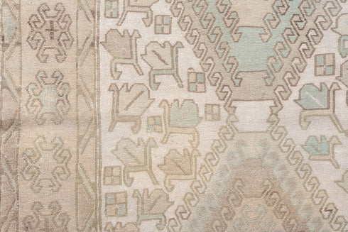 Vintage Sumak Area Rug (4' x 6')